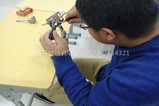 陽新學(xué)開鎖有沒有發(fā)展前景