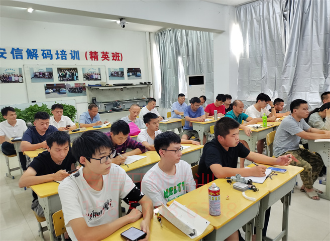 松滋锁匠技术培训学校